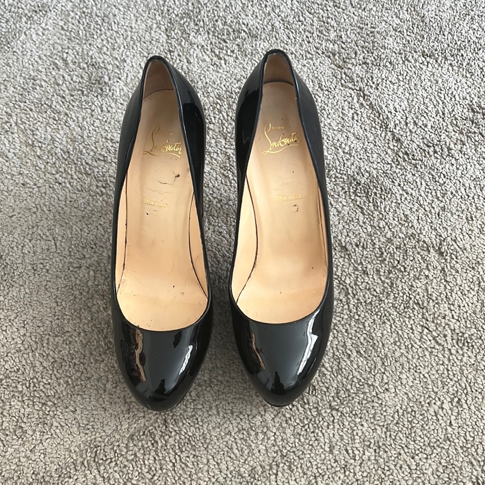 41 patent leather Loubitions